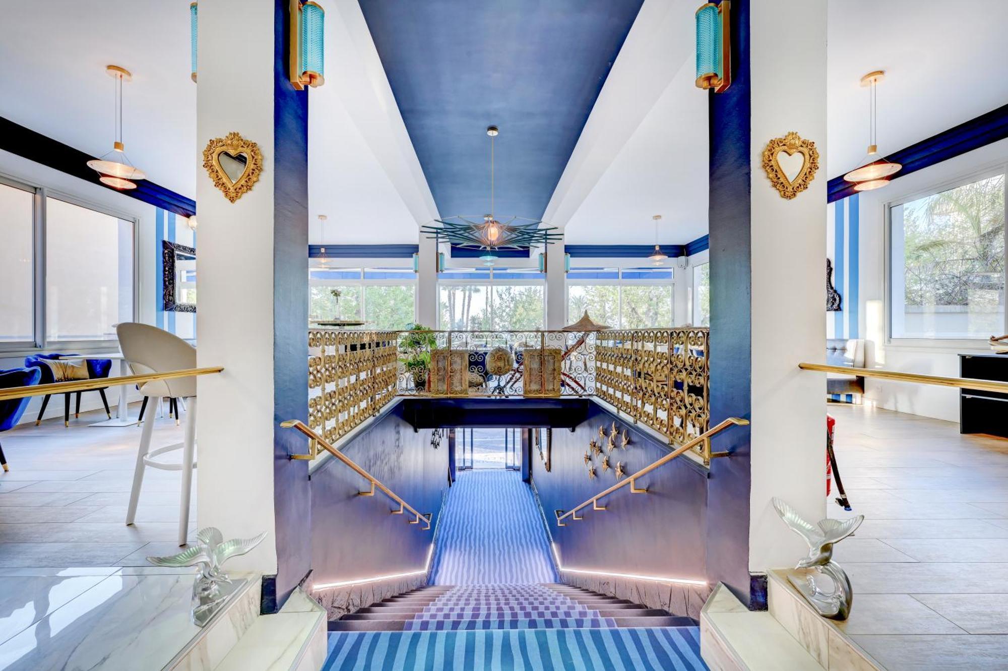 Hotel Espadon Bleu Ле-Лаванду Экстерьер фото